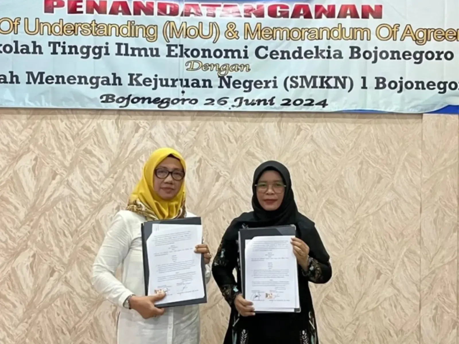 STIE Cendekia Bojonegoro Jalin Kerja Sama dengan SMKN 1 Bojonegoro Melalui Penandatanganan MoU dan MoA